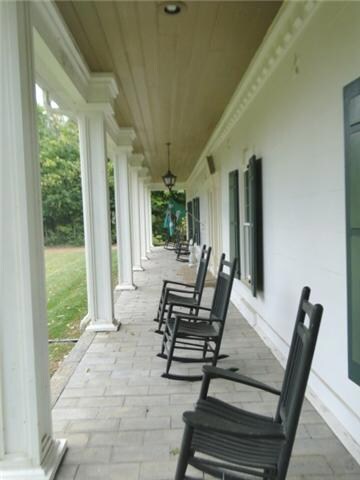 406 E Franklin St, Shelbyville, TN 37160 - photo 2