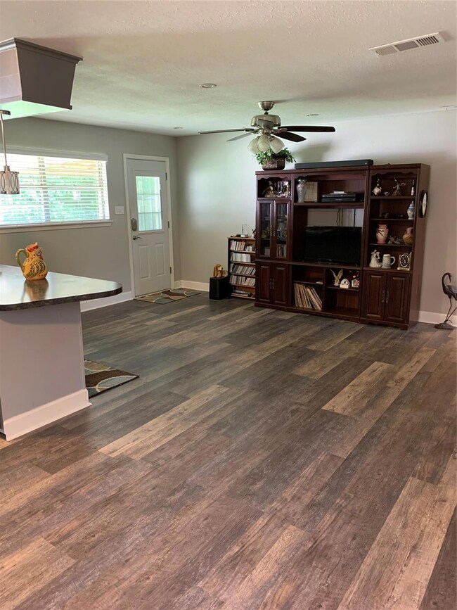 526 Dean Dr, Denison, TX 75020 - photo 7