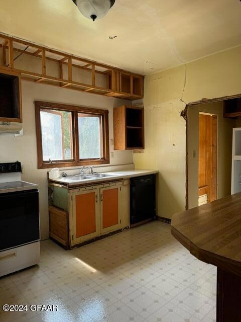 1521 N 3rd St, Grand Forks, ND 58203 - photo 7