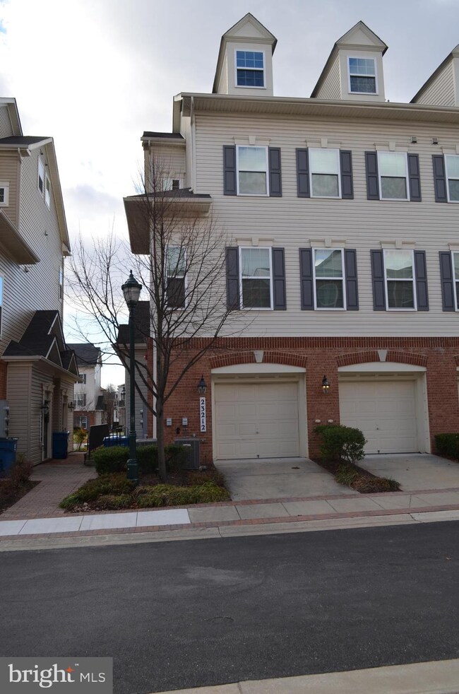 23212 Shaws Tavern Ct unit 2224, Clarksburg, MD 20871 - photo 2