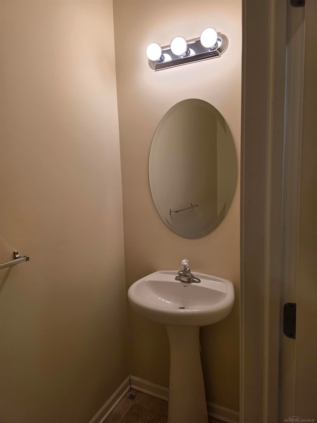 23680 Northstone Village Dr, Taylor, MI 48180 - photo 6