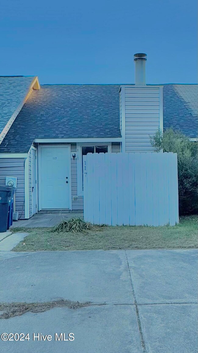 117 Marlene Dr, Jacksonville, NC 28546 - photo 2