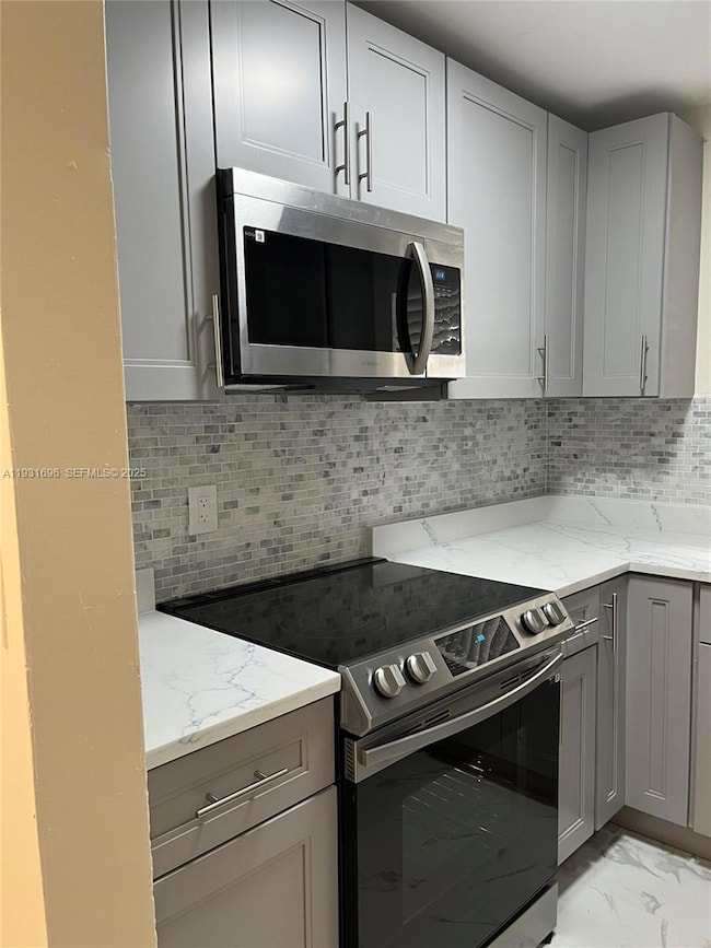 2134 Lincoln St unit 7, Hollywood, FL 33020 - photo 3