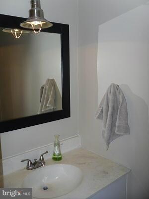 11500 Piney Lodge Rd, North Potomac, MD 20878 - photo 3