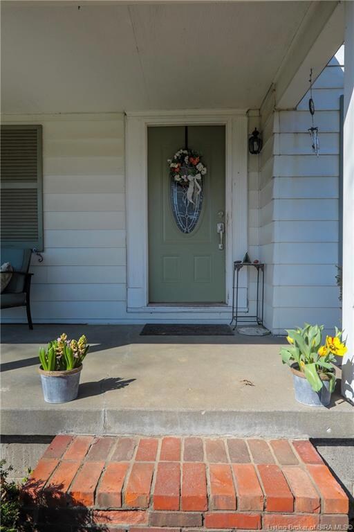 1588 Meadow Ln, New Albany, IN 47150 - photo 7