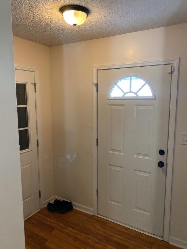 220 Wray St, Warner Robins, GA 31093 - photo 3