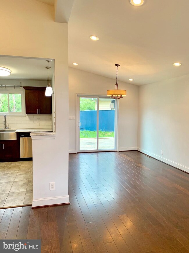 6829 Windsor Mill Rd, Gwynn Oak, MD 21207 - photo 2