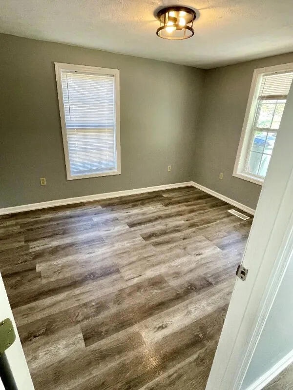 239 N Mcwhorter St, London, KY 40741 - photo 6