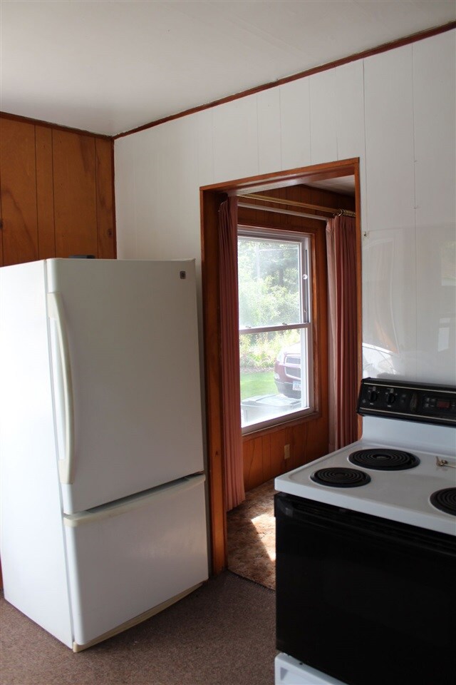 2302 Hickory Ln, Cedar Falls, IA 50613 - photo 5