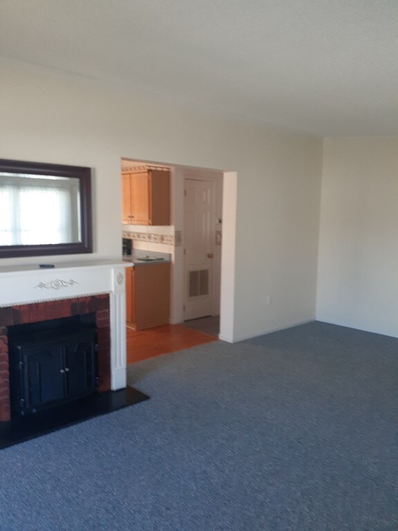 8 Minute Man Rd, Taunton, MA 02780 - photo 5