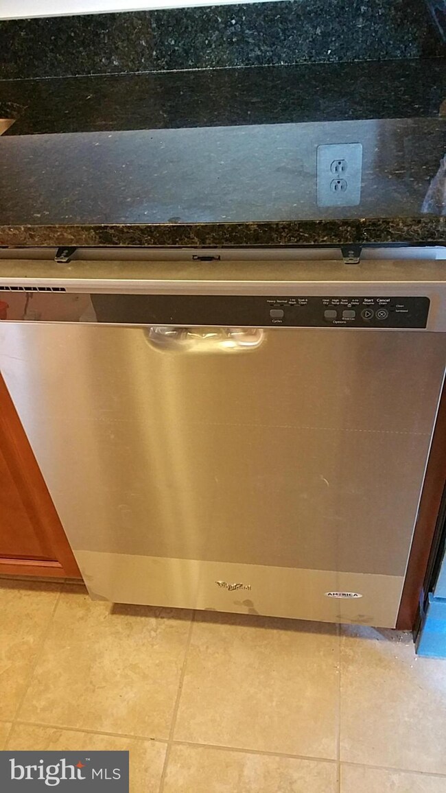 6465 Lamplighter Ridge, Glen Burnie, MD 21061 - photo 7