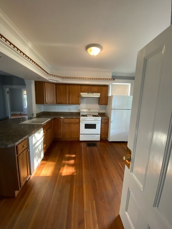 15 Pomeworth St unit 1, Stoneham, MA 02180 - photo 2