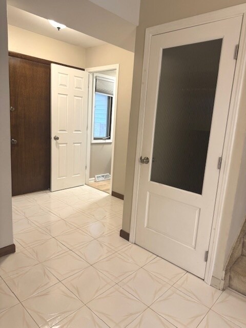 unlisted-address, Bolingbrook, IL 60440 - photo 5