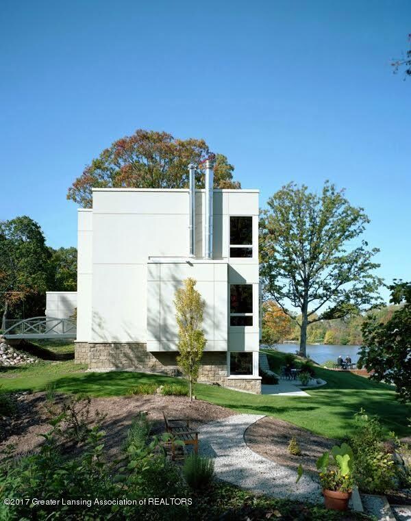 2222 Moores River Dr, Lansing, MI 48911 - photo 5