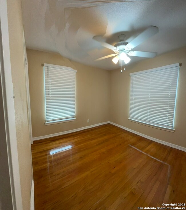 631 Monticello Ct, San Antonio, TX 78223 - photo 5