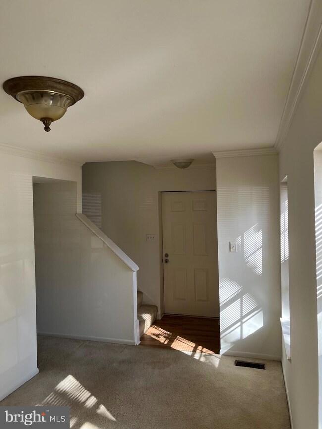 9017 Lambskin Ln, Columbia, MD 21045 - photo 3