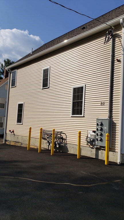 81 Narrow Ln unit A, Lancaster, MA 01523 - photo 2