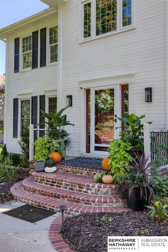 The curb appeal is awesome!