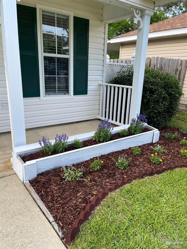 2475 Trailwood Dr, Cantonment, FL 32533 - photo 2