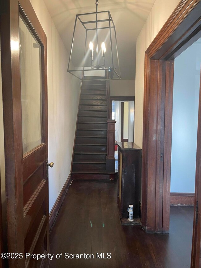 1216 Schlager St unit 18, Scranton, PA 18504 - photo 2