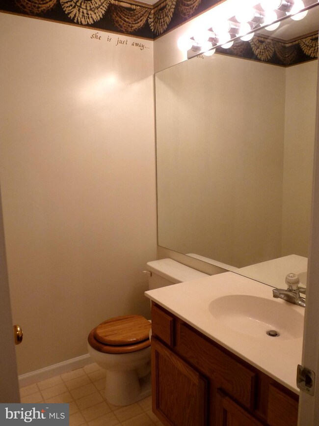 8222 Winstead Place unit 202, Manassas, VA 20109 - photo 4