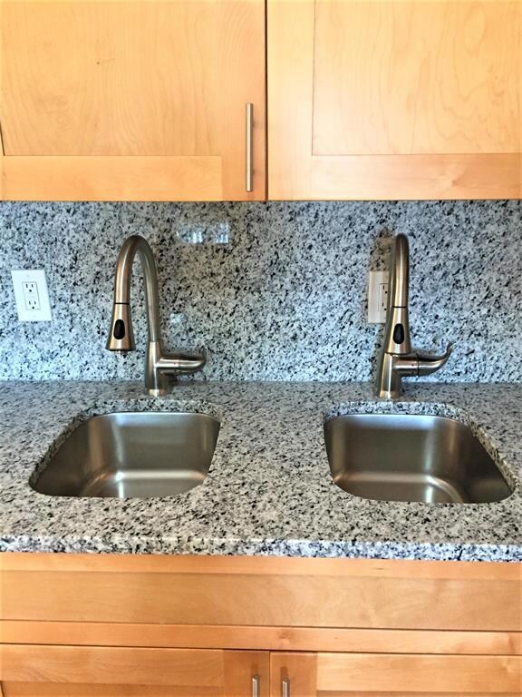 Dual Sinks