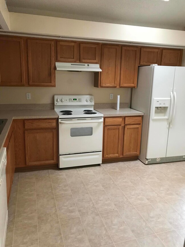 2931 Centerwood Dr N, Jacksonville, FL 32218 - photo 6