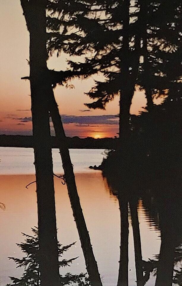 9-Mirror smooth at sunset