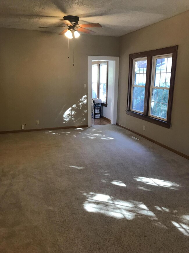 410 Main St, Nichols, IA 52766 - photo 3