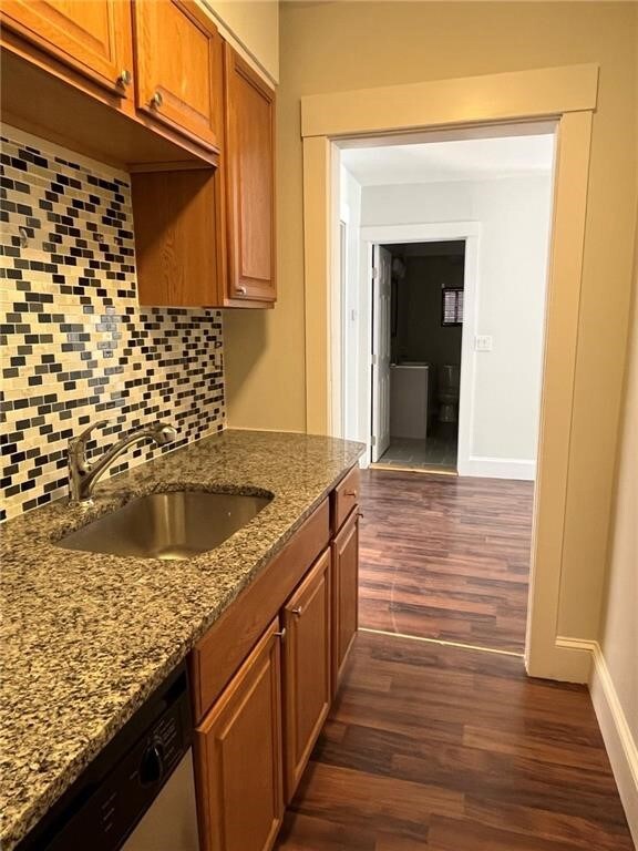 107 Tell St unit 1F, Providence, RI 02909 - photo 6