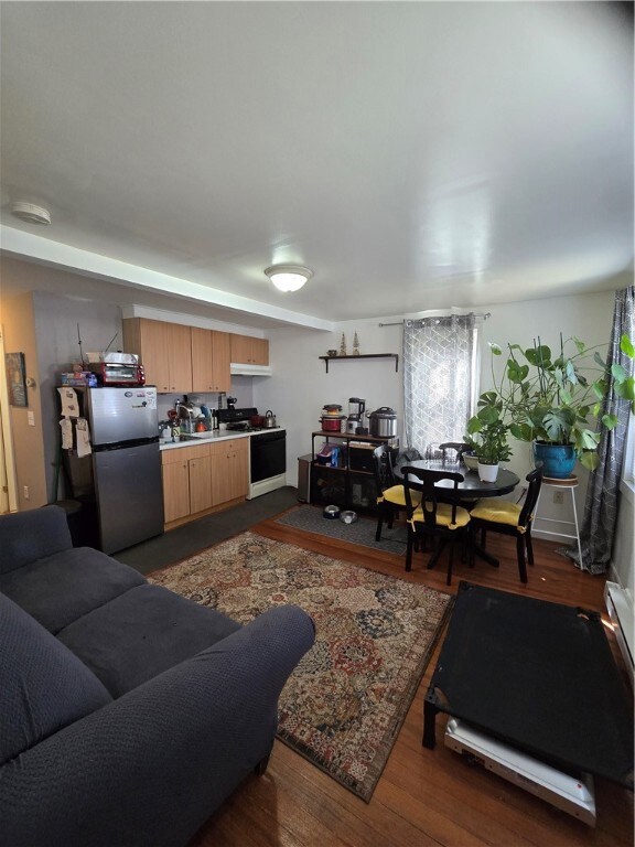 80 Jenkins St, Providence, RI 02906 - photo 3