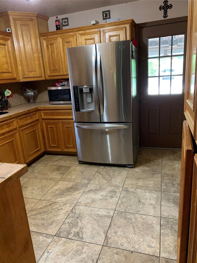 8410 Gulf Tree Ln, Houston, TX 77075 - photo 3