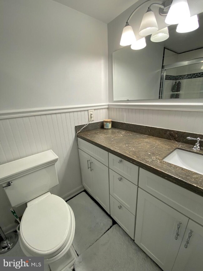 2053 Royal Fern Ct unit 2B, Reston, VA 20191 - photo 4