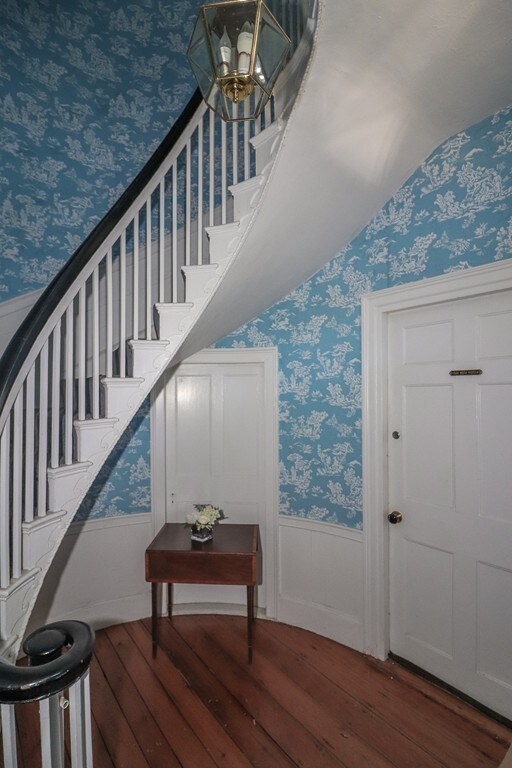 10 Andrew St unit 2B, Salem, MA 01970 - photo 3