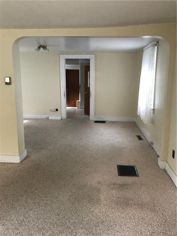 GREAT OPEN FLOOR PLAN, PICTURE TAKEN FROM LIVING R
