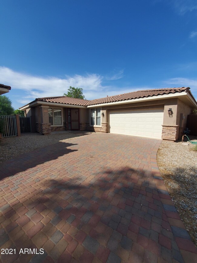 13510 Cypress Photos