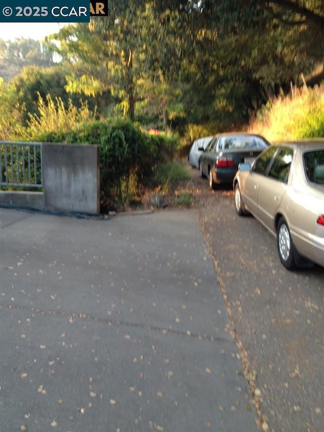 0 Alley Way unit 41119108, Oakland, CA 94611 - photo 5