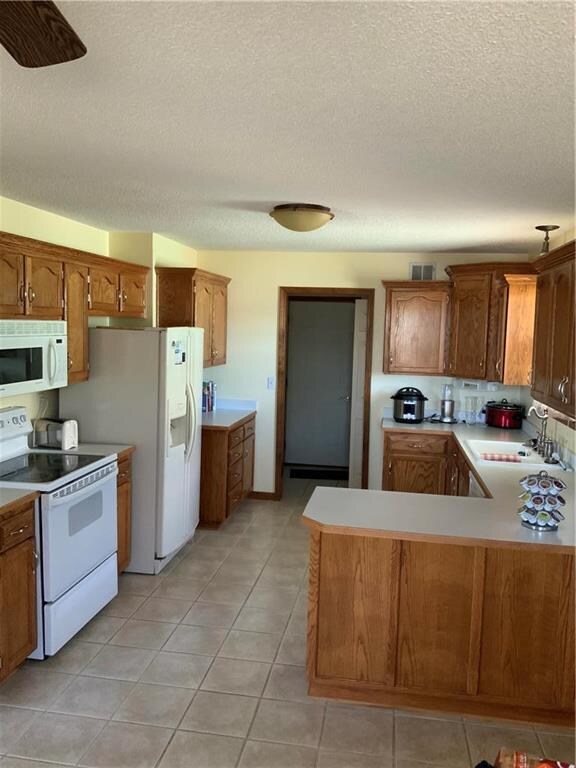 602 Pebble Beach Dr, Lansing, KS 66043 - photo 4