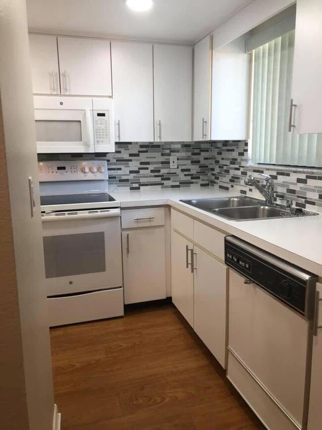 2600 Lucerne Park Rd unit 514, Winter Haven, FL 33881 - photo 2