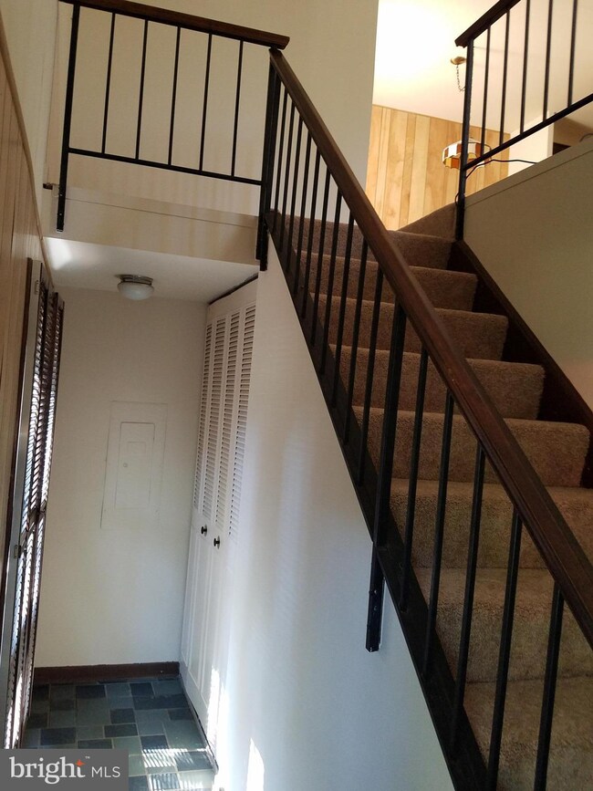 536 Glen Ct, Glen Burnie, MD 21061 - photo 2