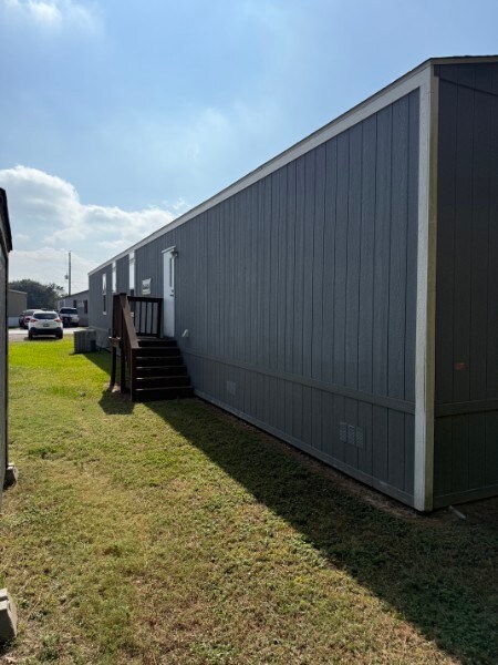 20410 Telge Rd unit 11, Tomball, TX 77377 - photo 5