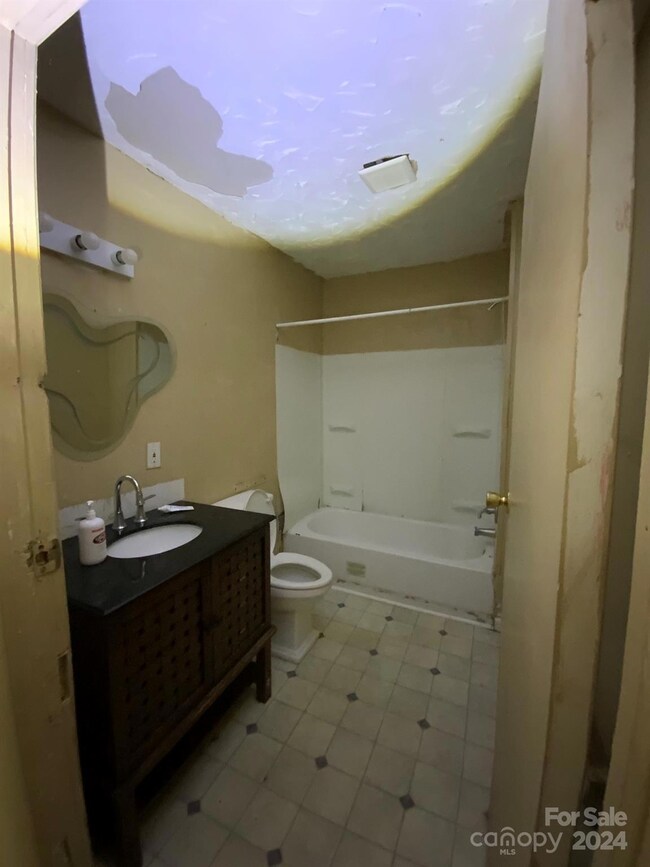 1005 E Russell Ave unit 43, High Point, NC 27260 - photo 4