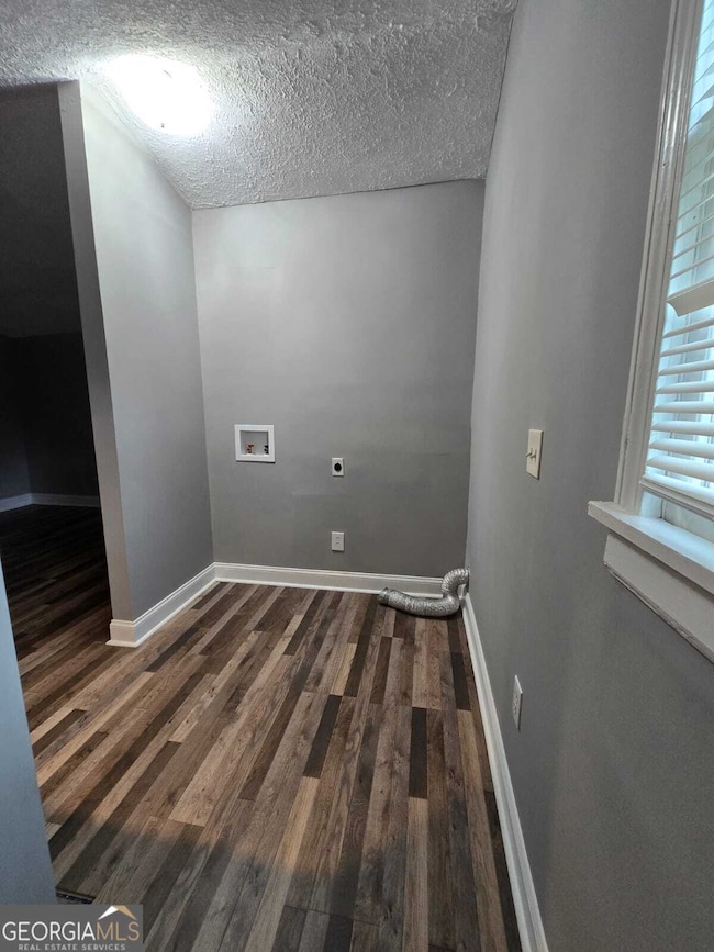 2963 Redwine Rd unit REAR UNIT, Atlanta, GA 30344 - photo 6