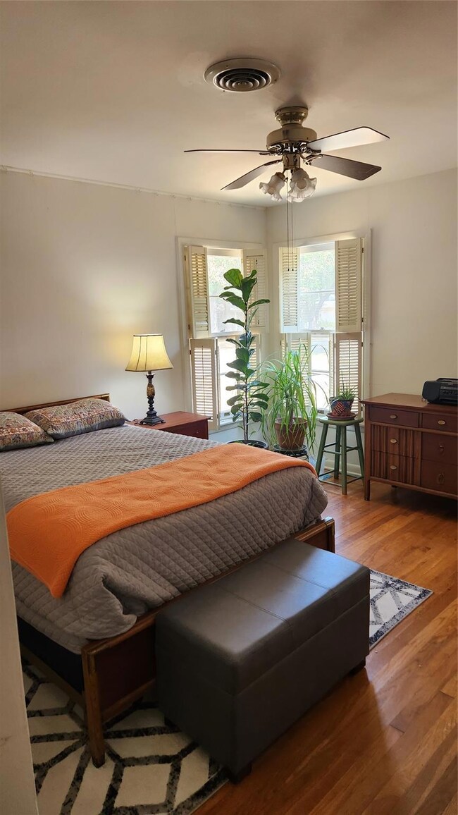 1119 Bales St, Cleburne, TX 76033 - photo 7