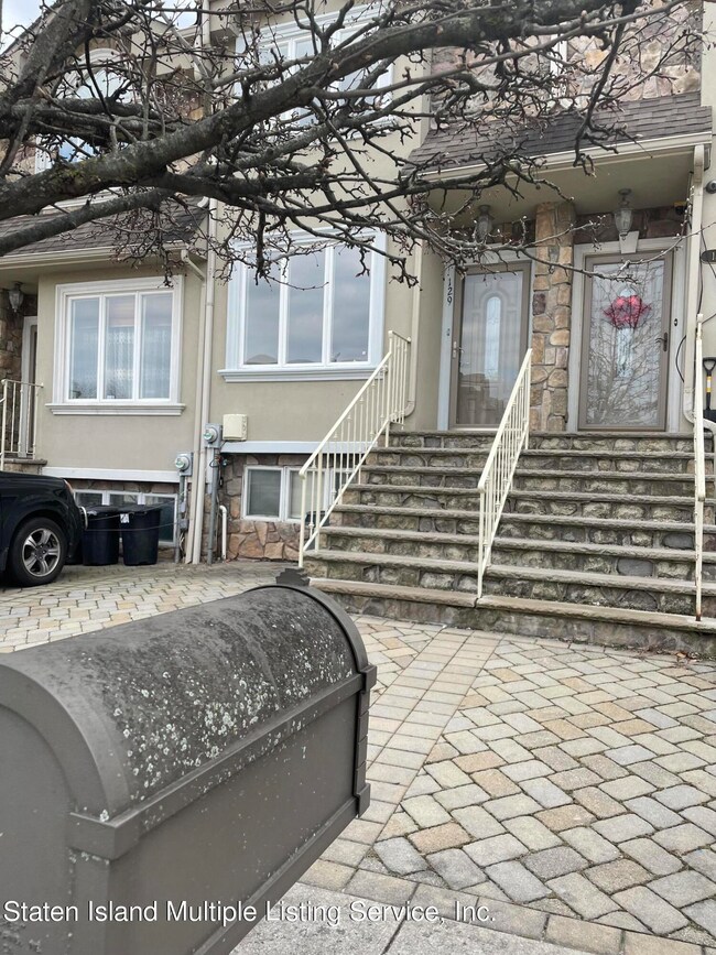 129 Ridgeway Ave unit 143, Staten Island, NY 10314 - photo 2