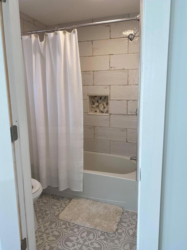 23 Berwick St, South Portland, ME 04106 - photo 5