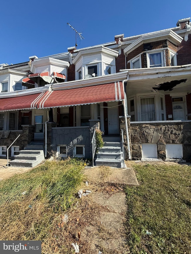 1135 Poplar Grove St, Baltimore, MD 21216 - photo 2