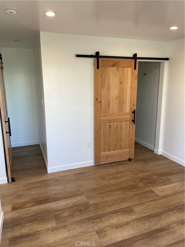 24306 Victory Blvd unit 1/2, Woodland Hills, CA 91367 - photo 5