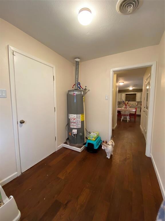 1517 Truelove St, Gainesville, TX 76240 - photo 7