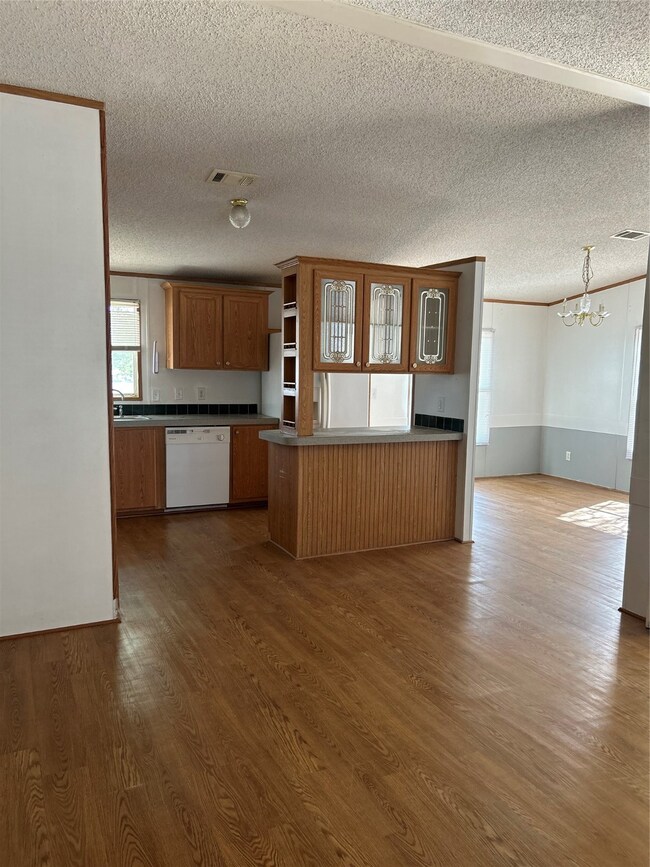 706 N Pine Hill St, Pinehurst, TX 77362 - photo 3